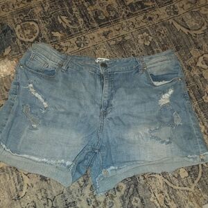 Almost Famous Distressed Light Blue Jean Shorts Midi Stretch Juniors 19